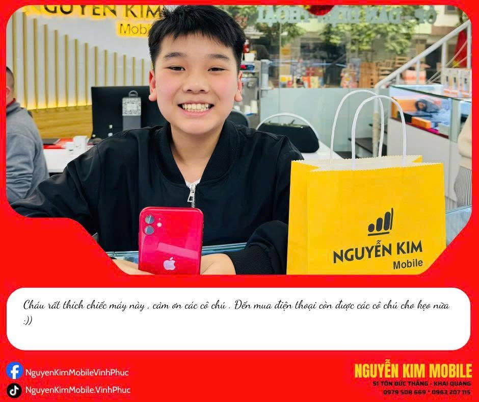 Khách hàng tại Nguyễn Kim Mobile