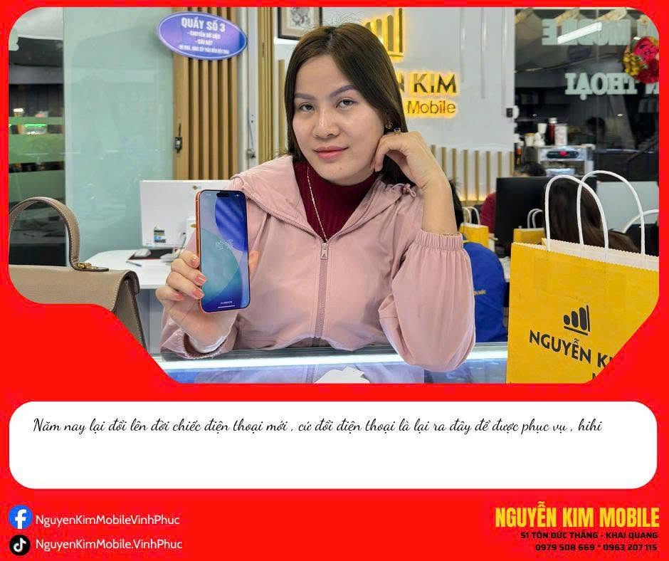 Khách hàng tại Nguyễn Kim Mobile