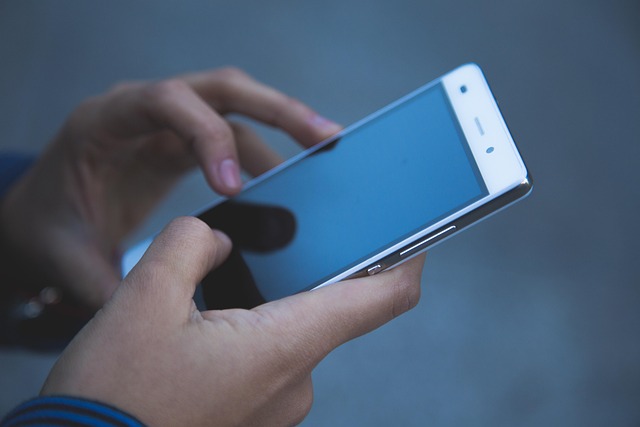 Cách tối ưu màn hình iPhone cho mắt dễ chịu hơn